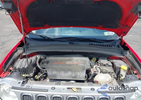 2015 Jeep Renegade Limited из США, поврежденный, VIN ZACCJBDT3FPB89983